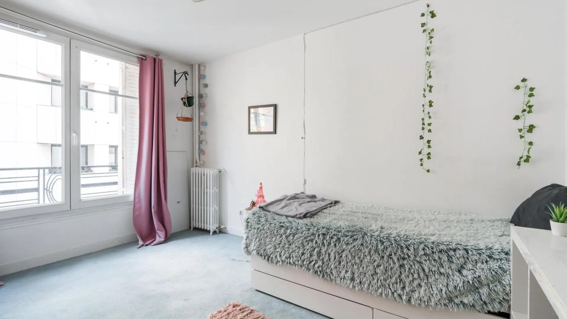Elegant 15 Apartment